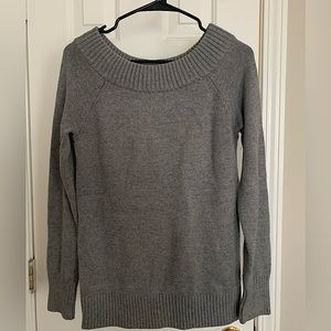 Banana republic sweater size S